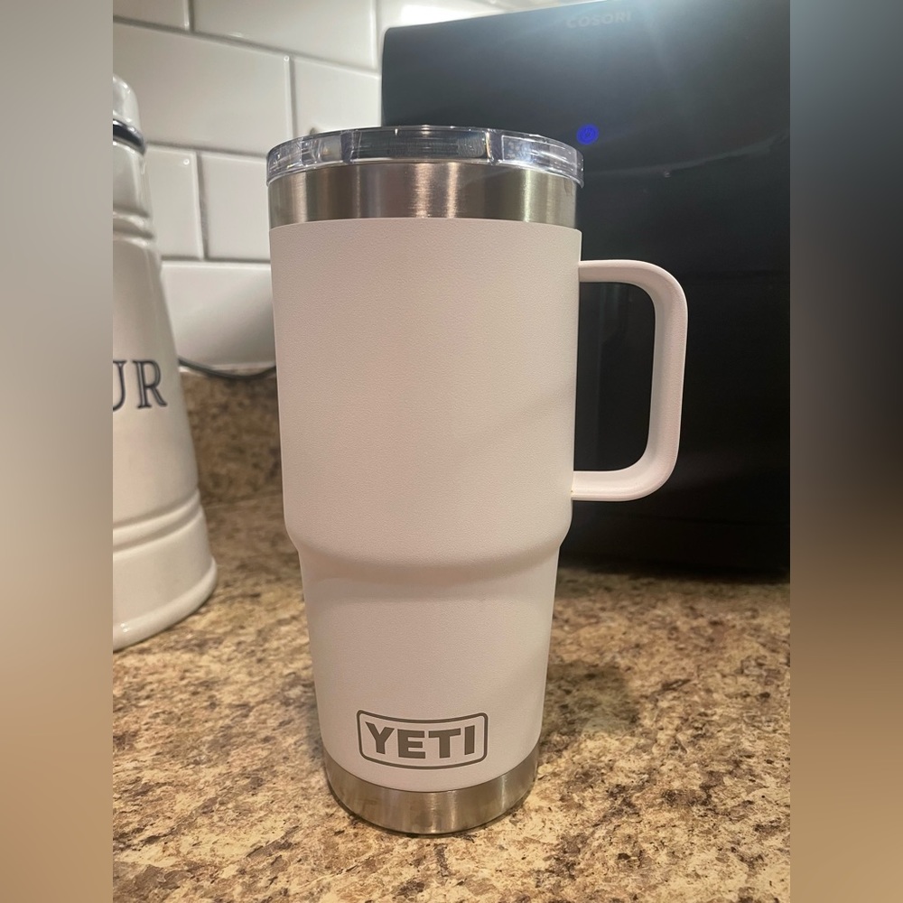 Yeti 20 oz Traveler Mug